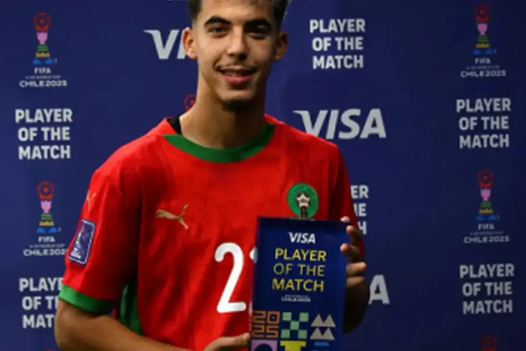 Yassir Zabiri, Moroccan U-20 football star, dribbling during the 2025 FIFA U-20 World Cup match in Chile.